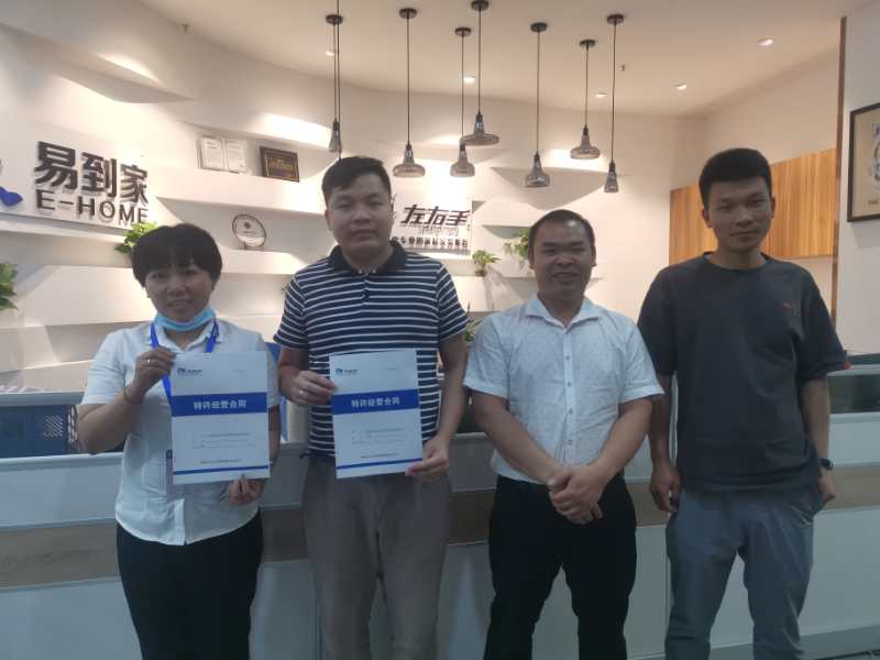 左右手广西桂林加盟商 | 加盟左右手，是我“蓄谋已久”的决定！